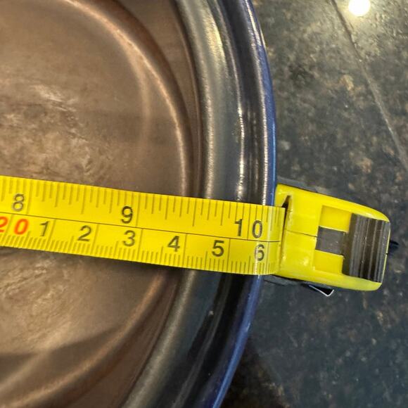 Vintage red, white and blue enamelware pot - Picture 12 of 12